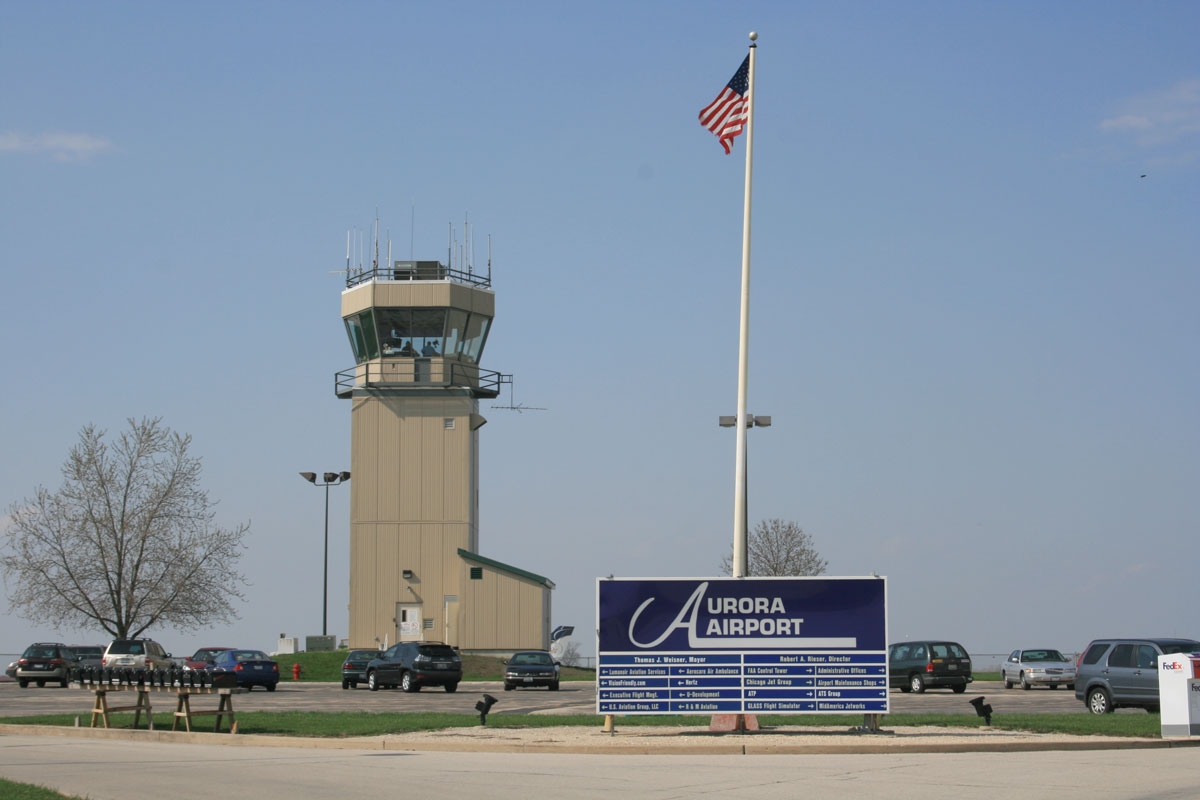 aurora airport 120821