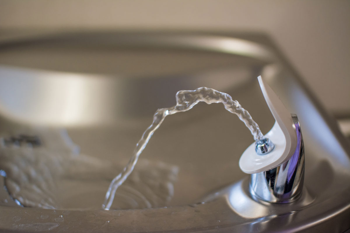 drinking fountain 1340243